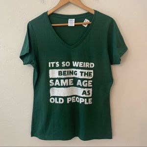 V-Neck Green Graphic Short Sleeve T-shirt Size Large NWT